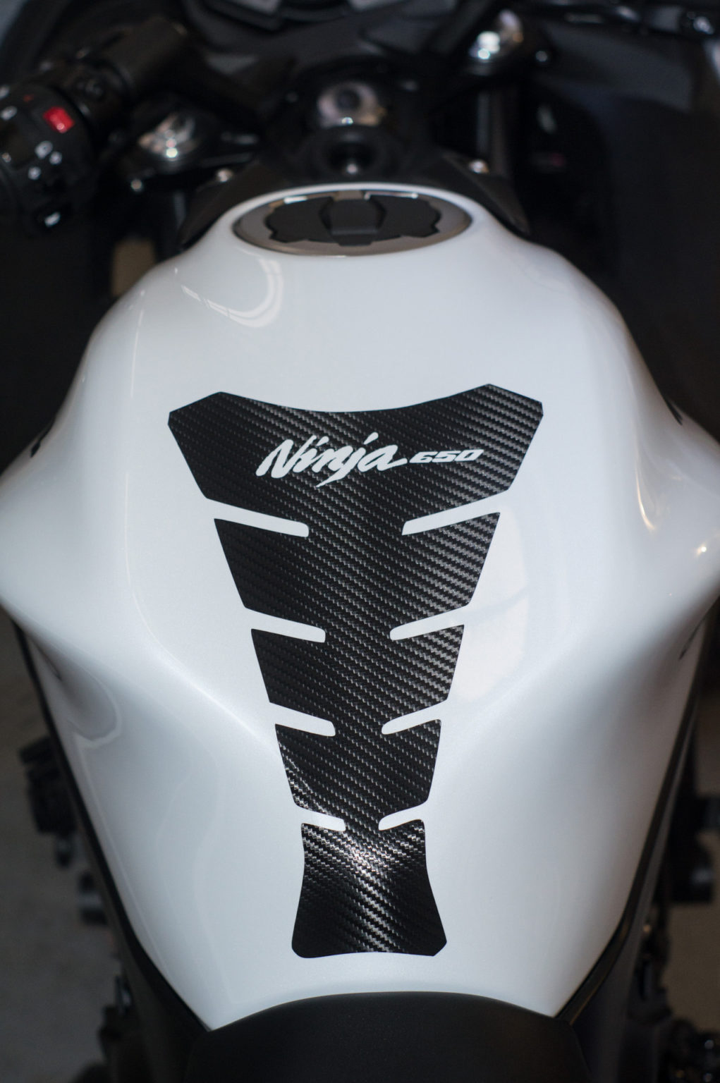 Avt Ninja Vinyl Carbon Fiber Tank Pad Avt Innovations