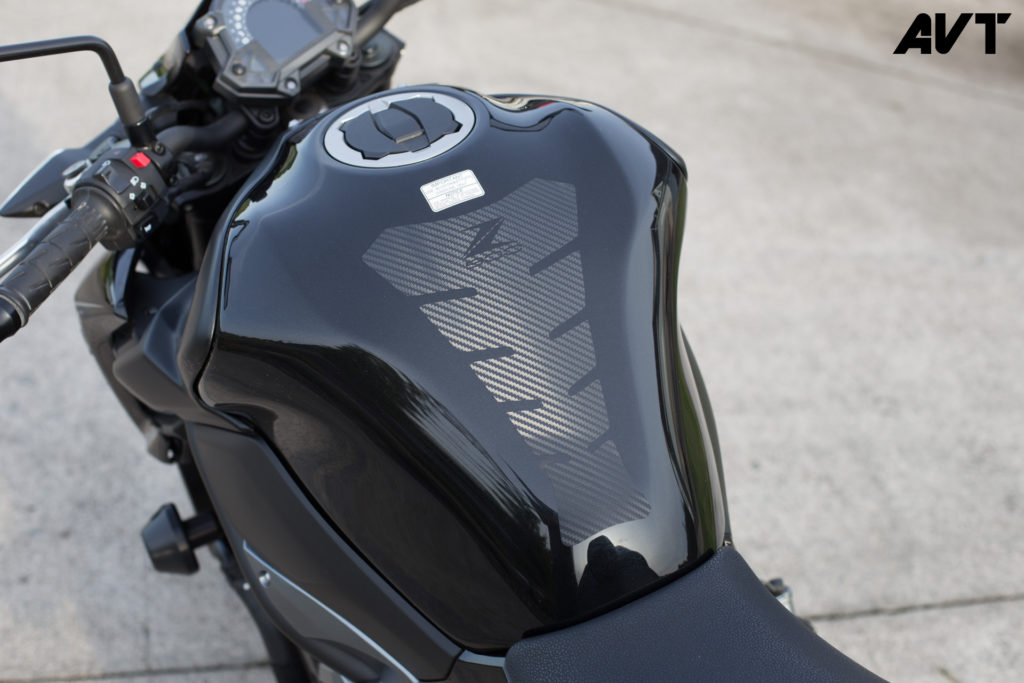 z900 tank bag