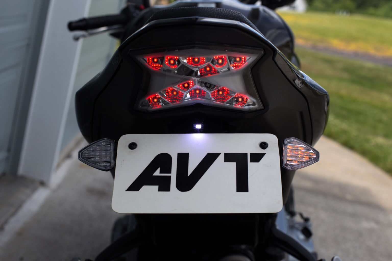 AVT z900 Fender Eliminator NI Kit 2017 2024 LED Turn Signals AVT